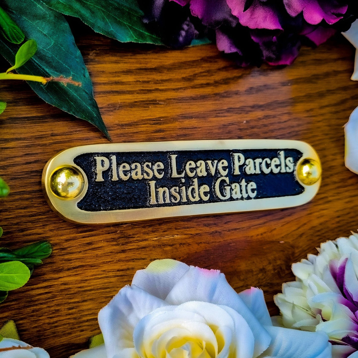 'Please Leave Parcels Inside Gate' Sign - The Metal Foundry