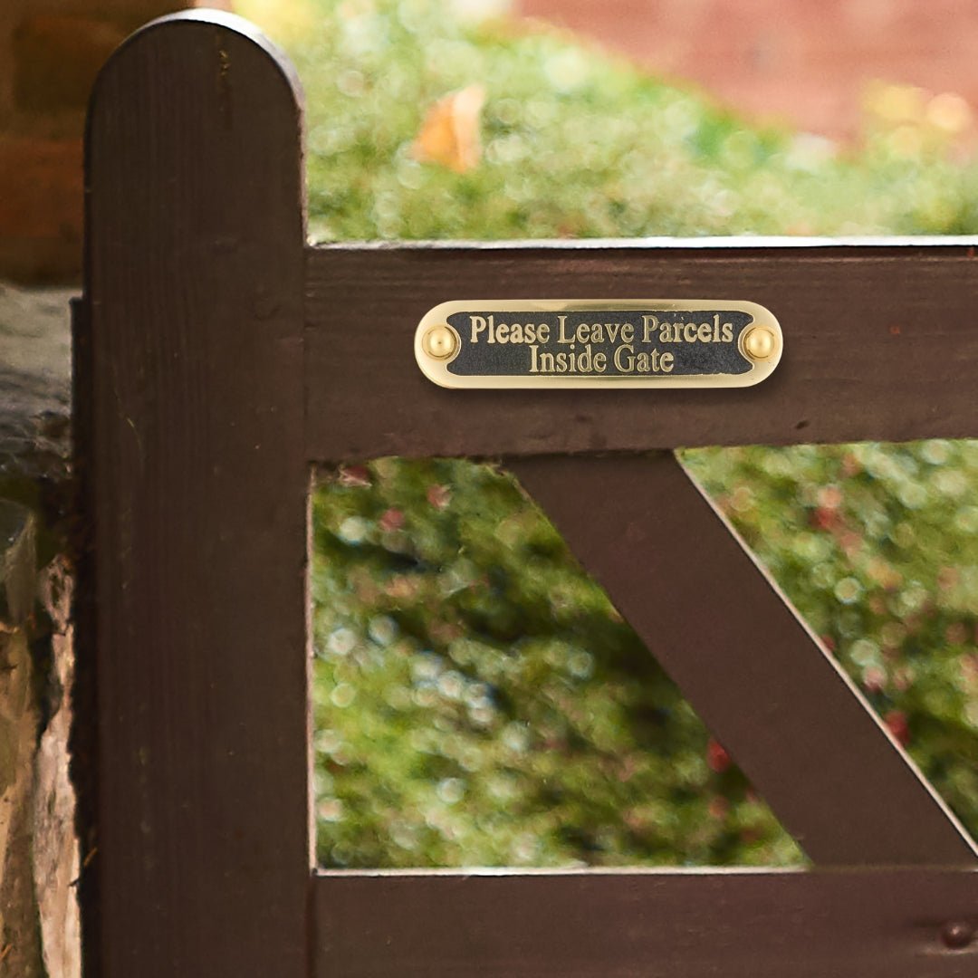 'Please Leave Parcels Inside Gate' Sign - The Metal Foundry
