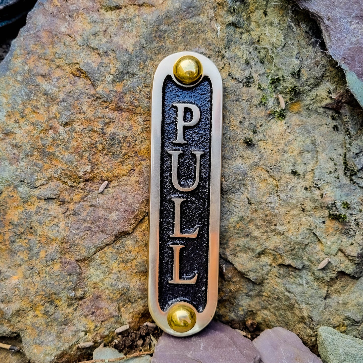 'PULL' Door Sign