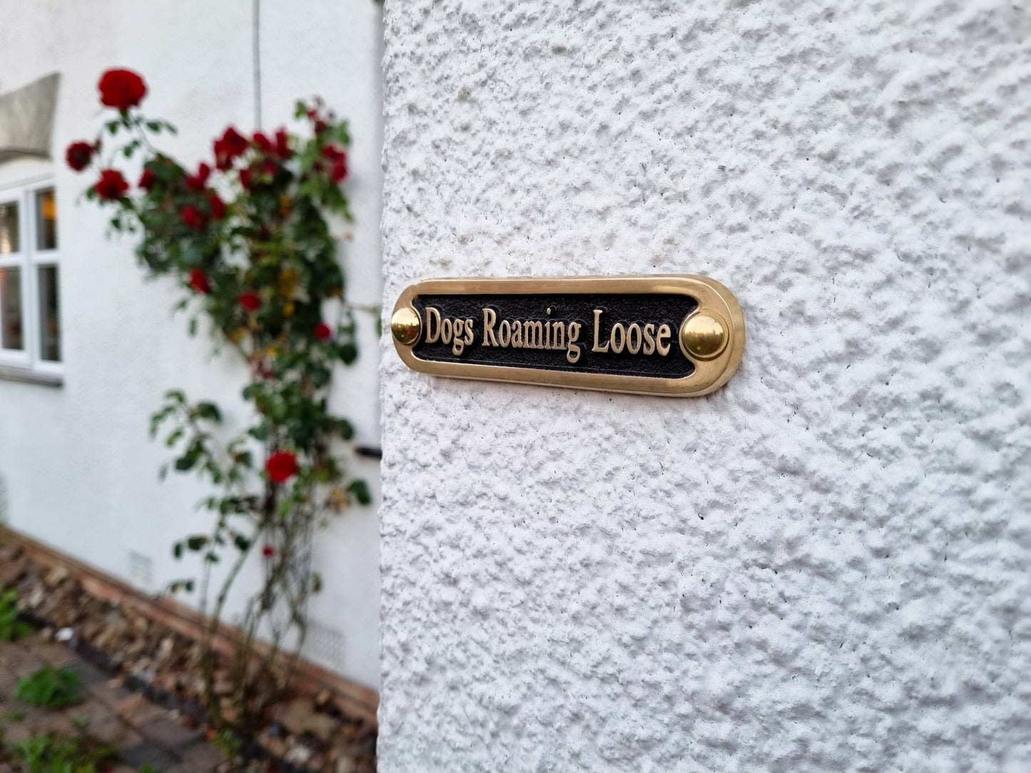'Dogs Roaming Loose' Sign - The Metal Foundry