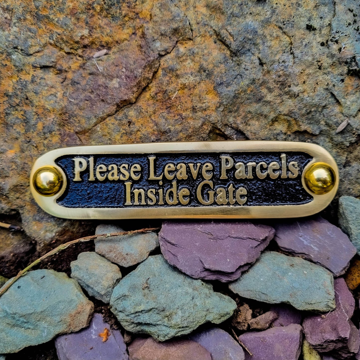 'Please Leave Parcels Inside Gate' Sign - The Metal Foundry