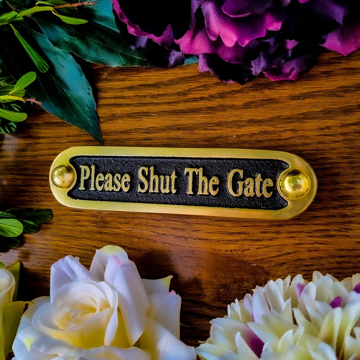 'Please Shut The Gate' Door Sign - The Metal Foundry