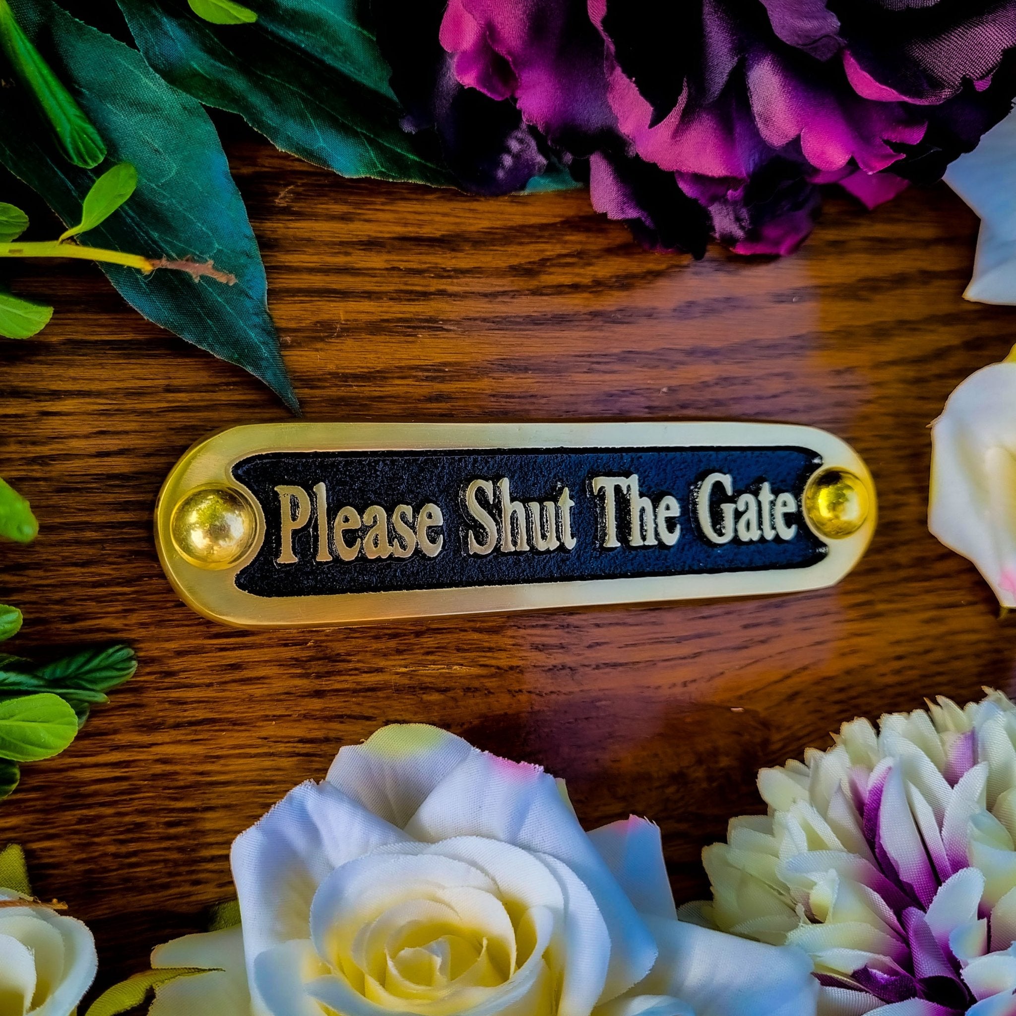 'Please Shut The Gate' Door Sign - The Metal Foundry
