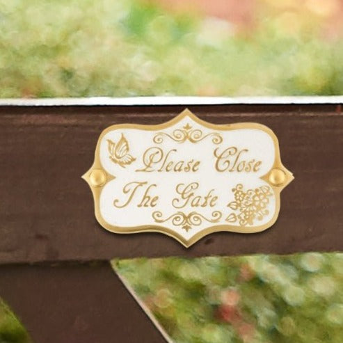 Vintage 'Please Close The Gate' Sign - The Metal Foundry
